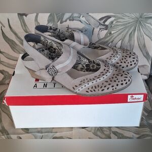 Rieker Helen sandal. Size 39